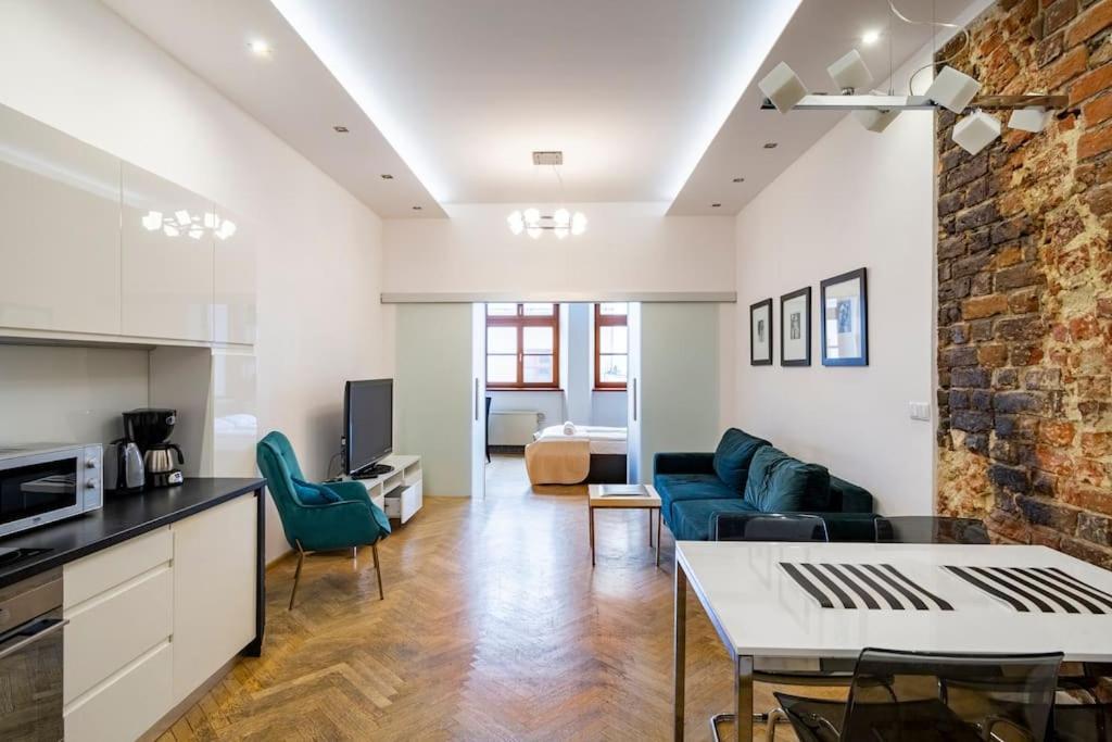 Florianska Glamour Apartments Krakow Ngoại thất bức ảnh