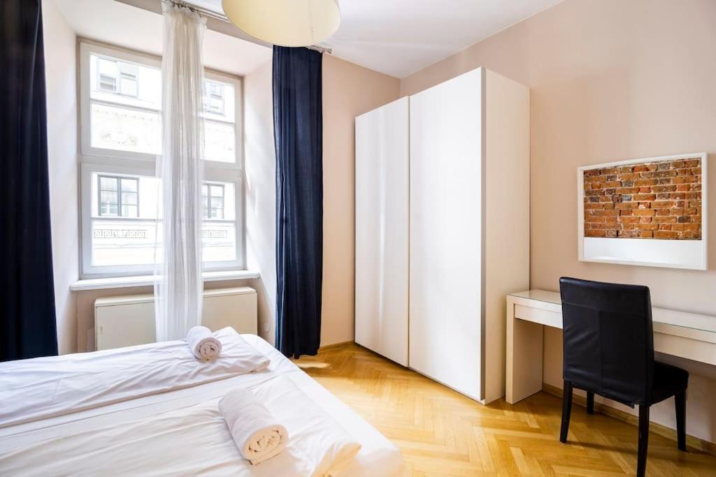 Florianska Glamour Apartments Krakow Ngoại thất bức ảnh