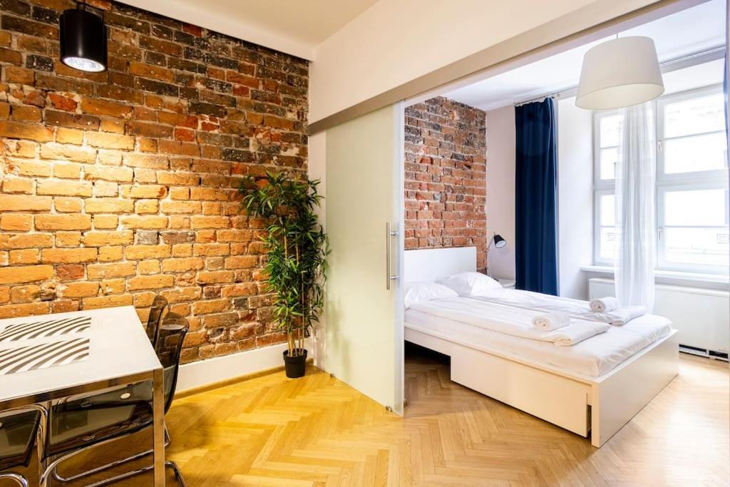 Florianska Glamour Apartments Krakow Ngoại thất bức ảnh