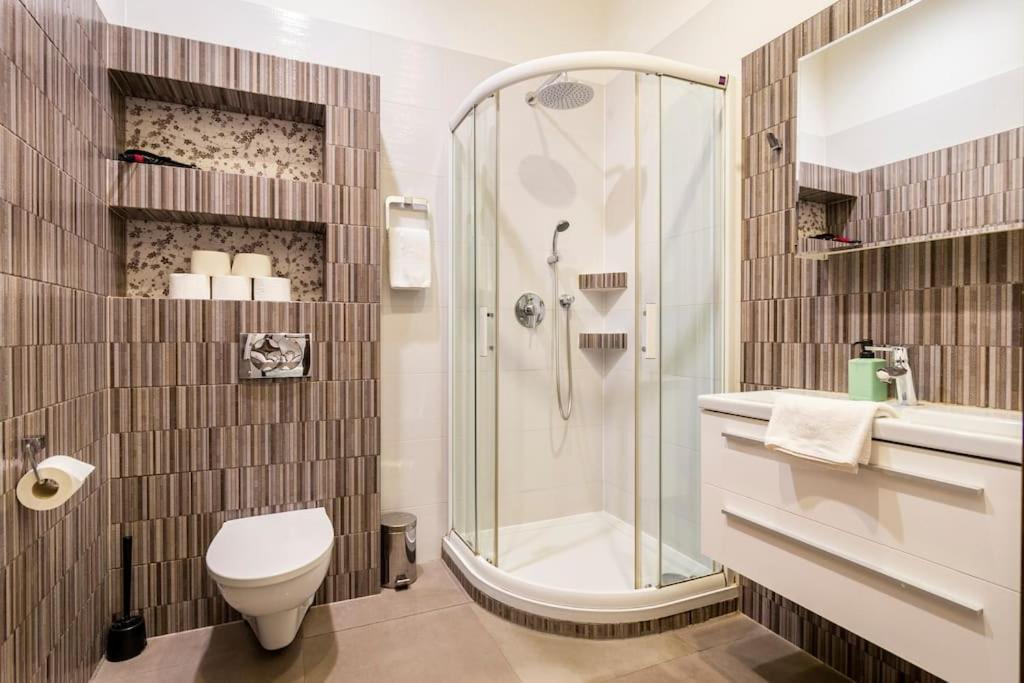 Florianska Glamour Apartments Krakow Ngoại thất bức ảnh