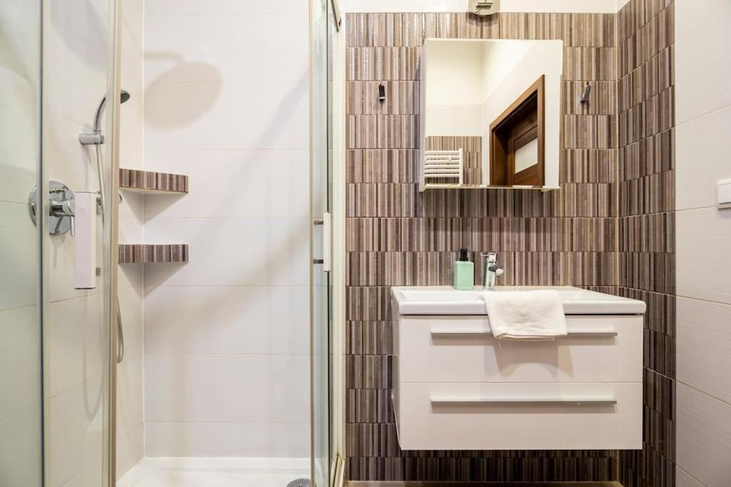 Florianska Glamour Apartments Krakow Ngoại thất bức ảnh