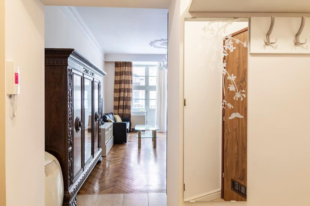 Florianska Glamour Apartments Krakow Ngoại thất bức ảnh